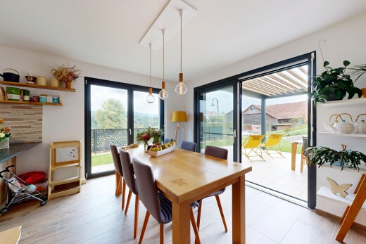 salle à manger avec inside property, lumière naturelle, natural light, cloison sèche, et drywall