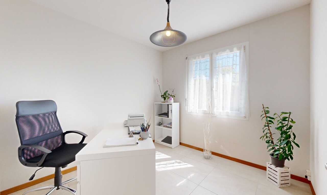 büro mit bürobereich, sockelleisten, baseboards wall, gipskartonwand, und drywall