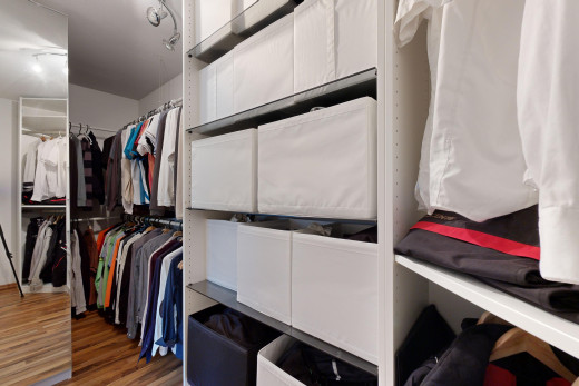 dressing avec plancher de bois