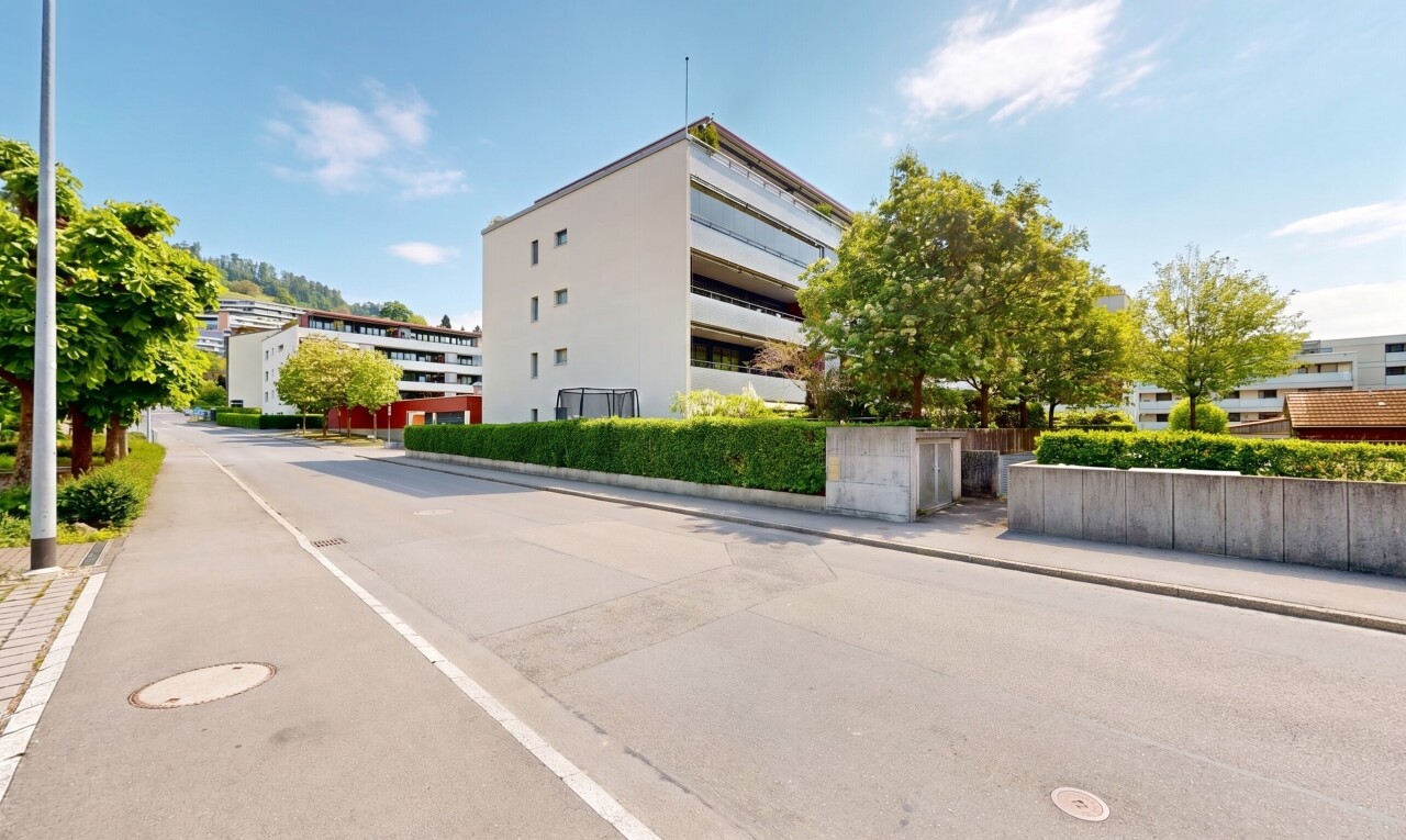extérieur du bâtiment avec day time, apartment complex view, et vue sur le complexe d'appartements
