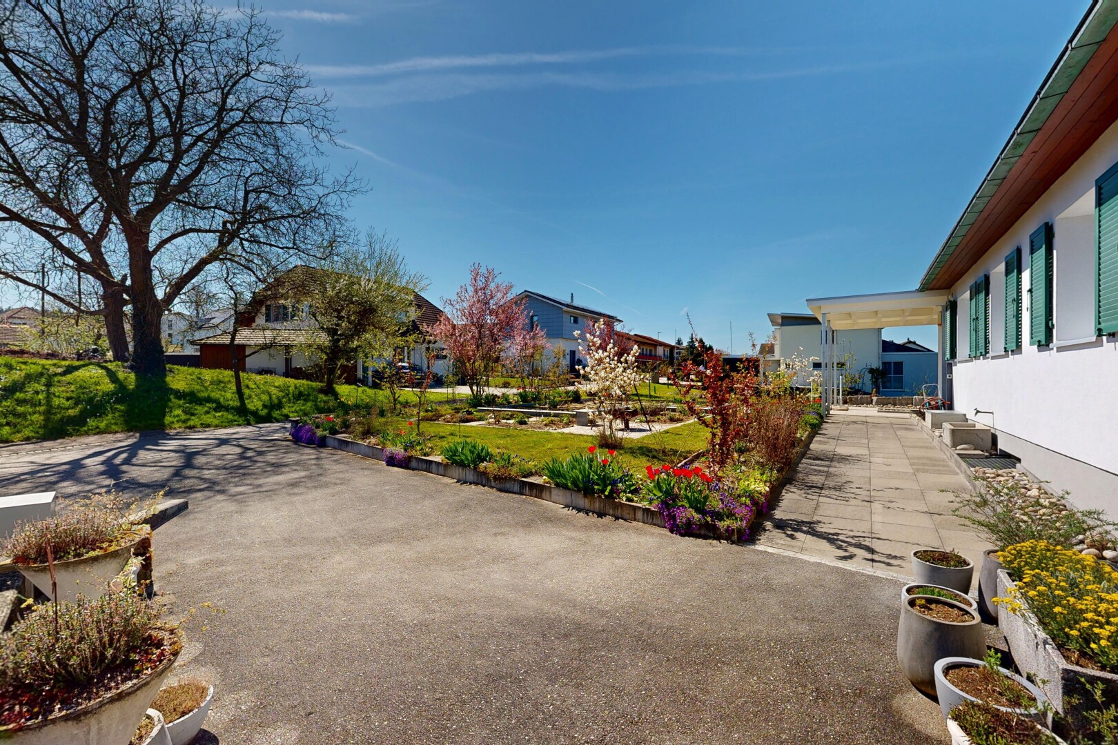 terrasse avec day time, residential view, et vue résidentielle