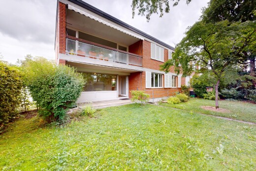 außenansicht mit overcast, property visible, terrasse, rasen, und balkon