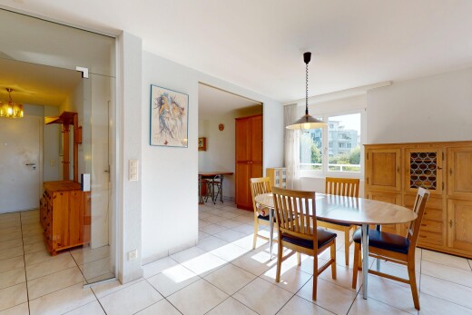 salle à manger avec lumière naturelle, natural light, inside property, cloison sèche, et drywall