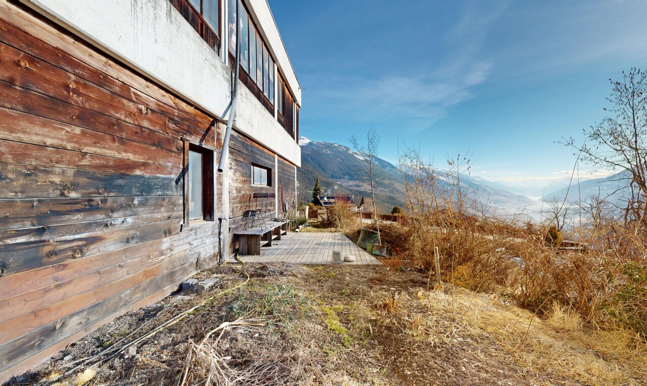 blick auf die berge mit from property, blick auf die berge, mountain view, und day time