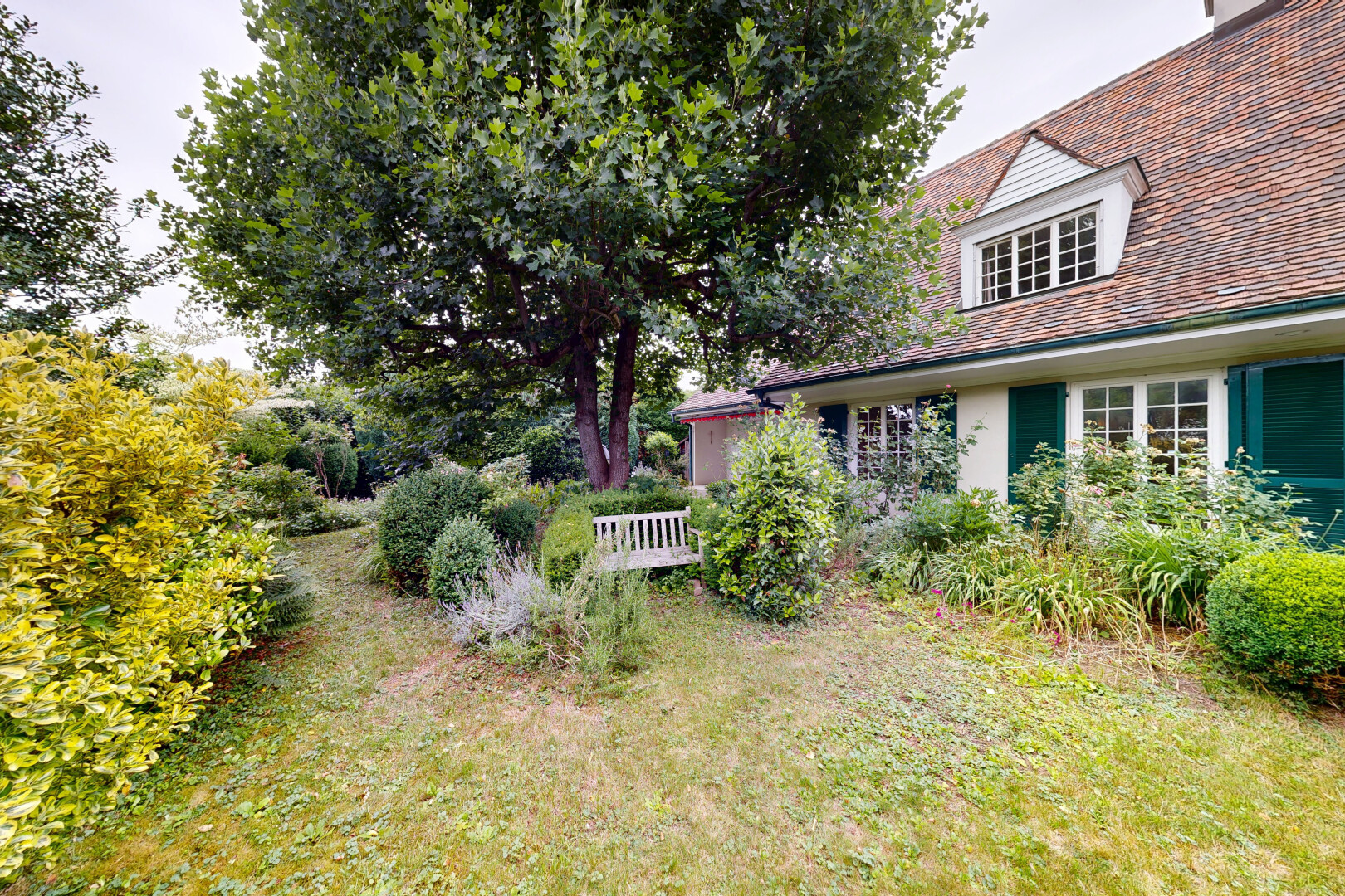 garten mit property visible, overcast, und rasen