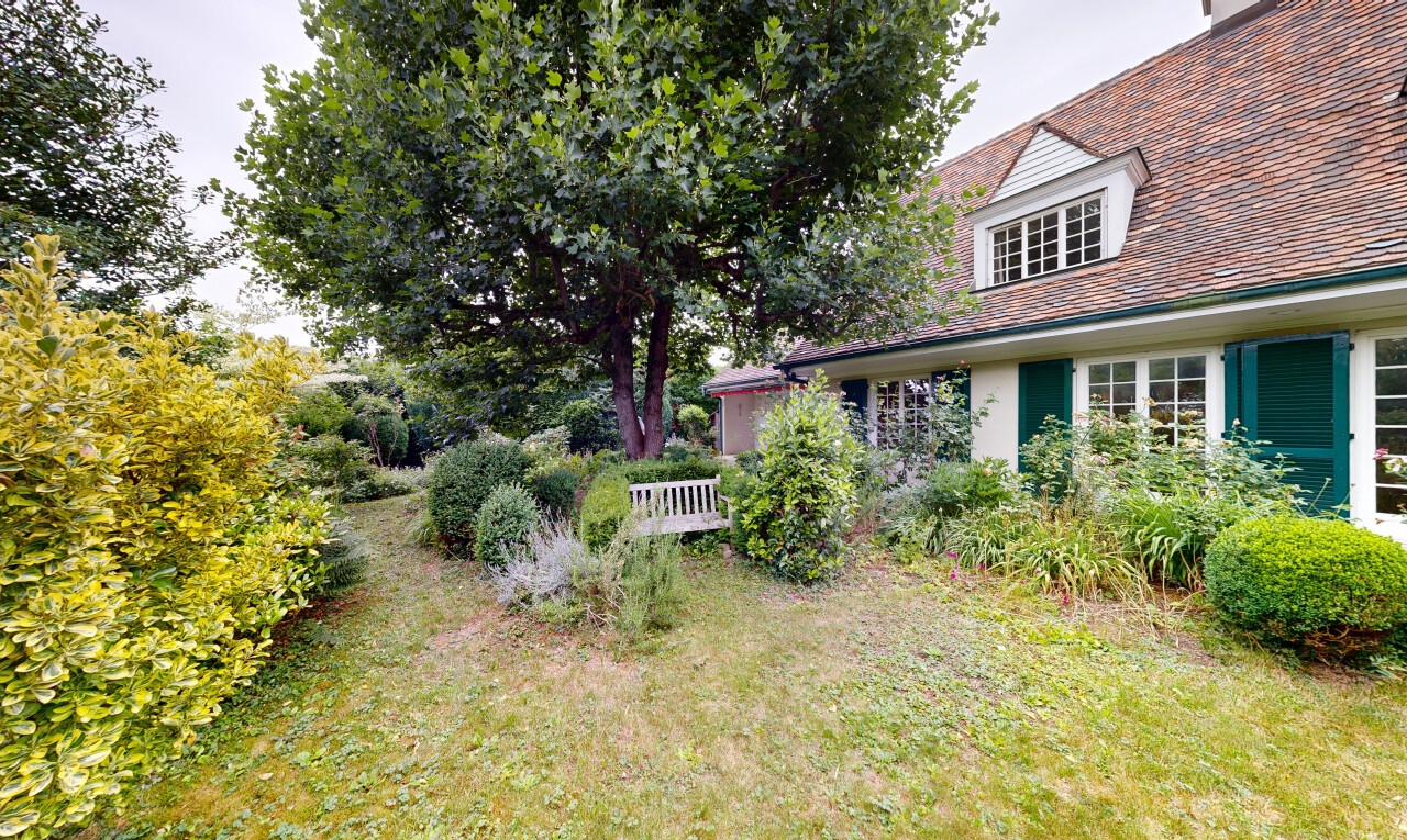 garten mit property visible, overcast, und rasen