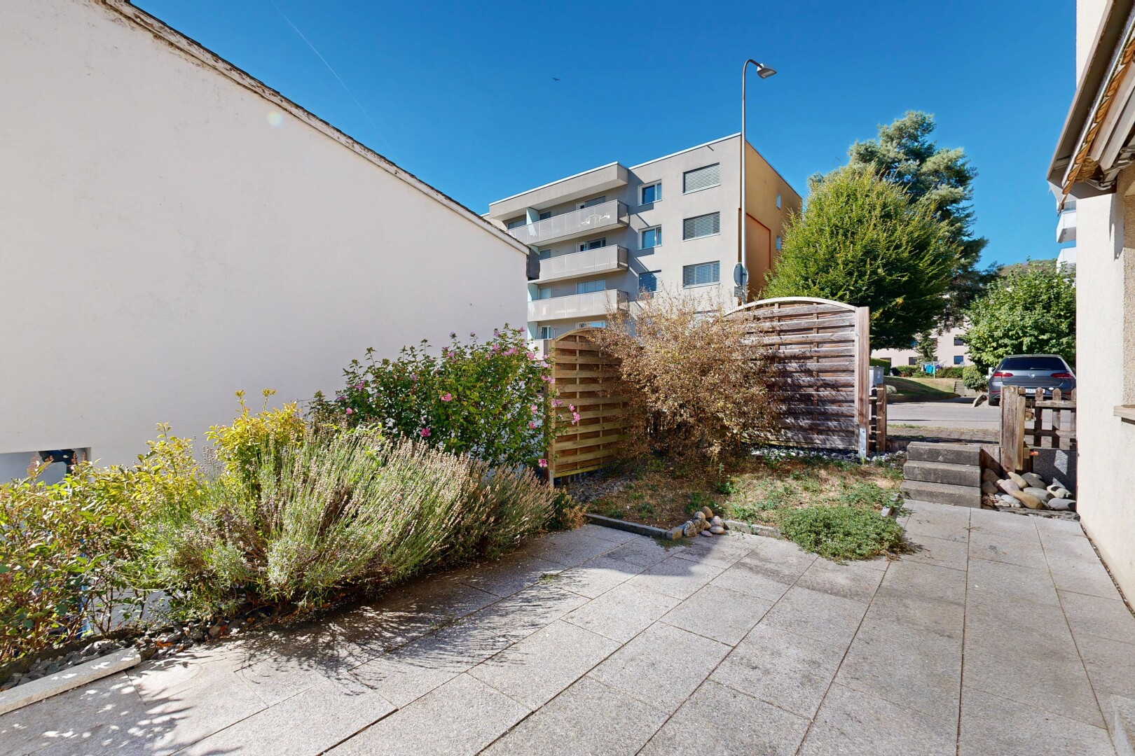außenansicht mit day time und from property