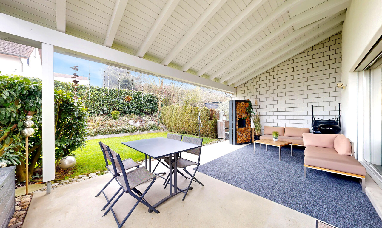 terrasse avec coin repas extérieur, terrasse, from property, espace de vie extérieur, et day time
