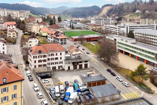 außenansicht mit day time, blick auf die berge, und mountain view
