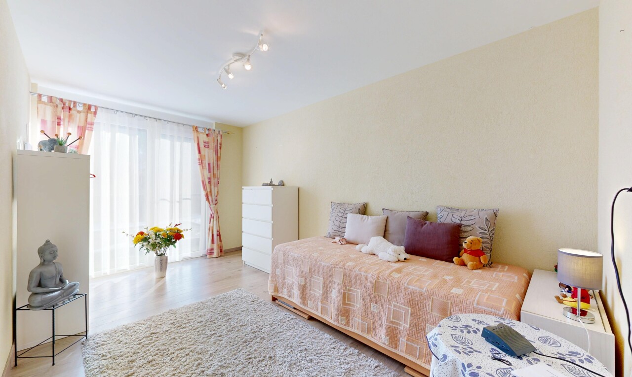 chambre avec lumière naturelle, natural light, inside property, cloison sèche, et drywall