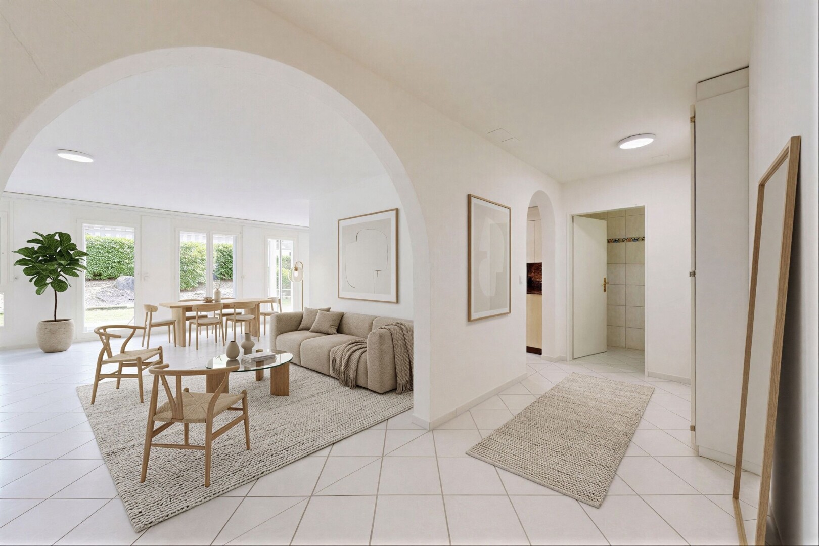 salon / salle à manger avec passages en arc, inside property, natural light, lumière naturelle, et tile floor