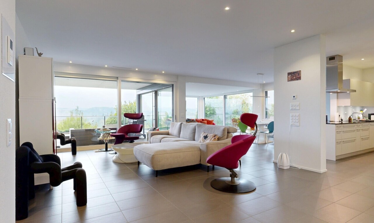wohnzimmer mit einbauleuchten, inside property, drywall, gipskartonwand, und natürliches licht