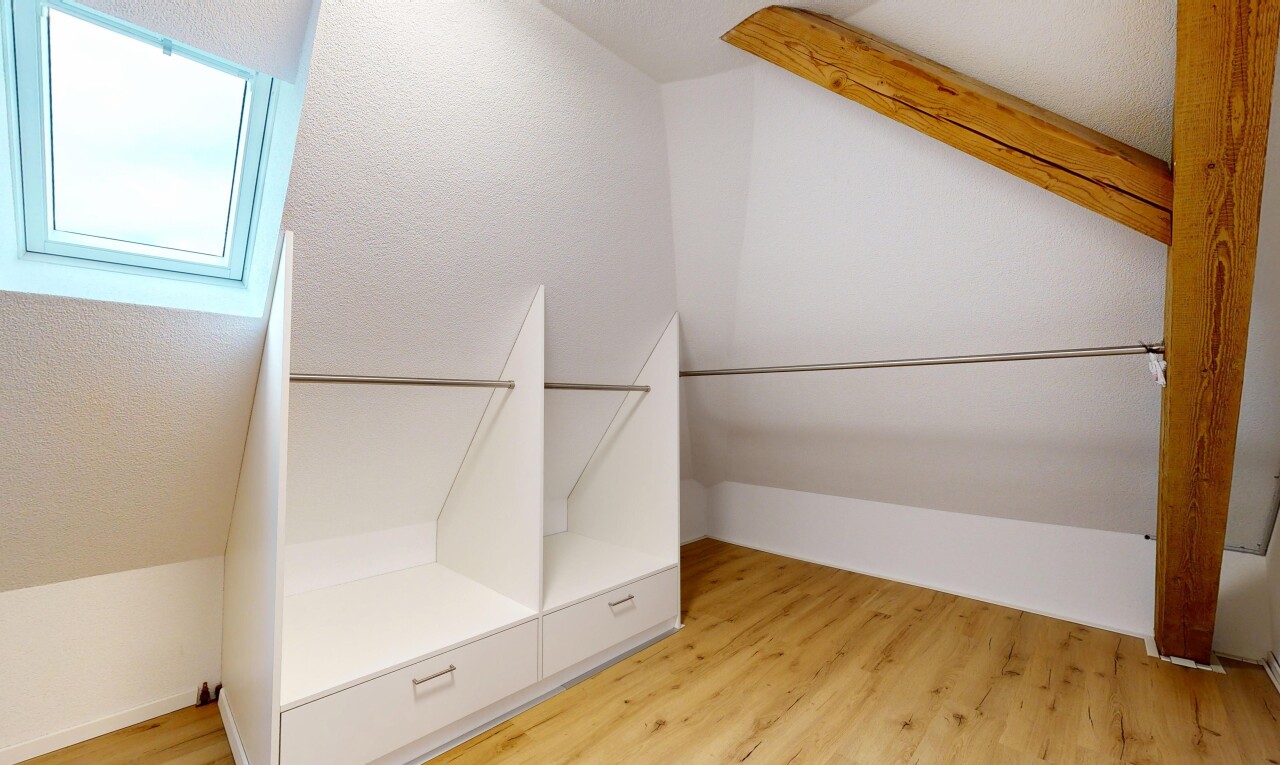 einzelheiten mit holzfußboden, wood finish floor, window, floor, und interior