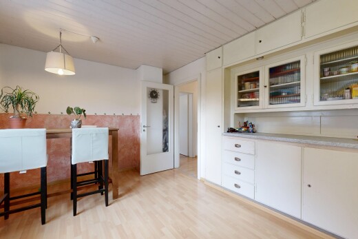 esszimmer mit holzfußboden, wood finish floor, light floor, inside property, und gipskartonwand