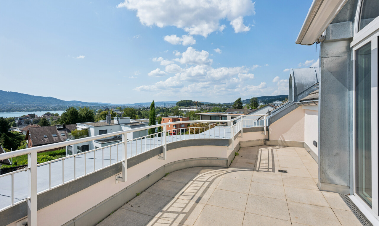 terrace with a patio area
