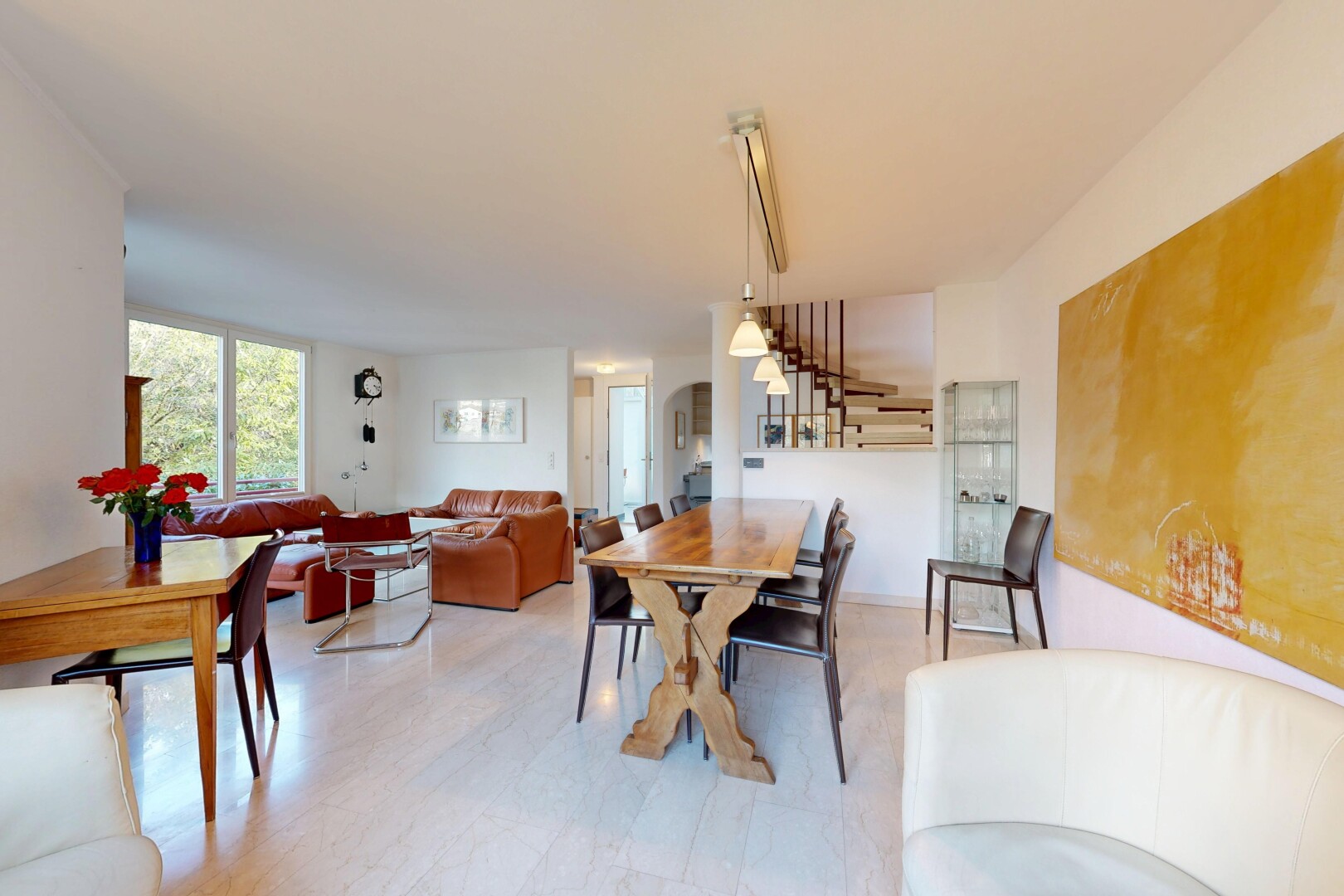 salon / salle à manger avec inside property, cloison sèche, drywall, lumière naturelle, et natural light