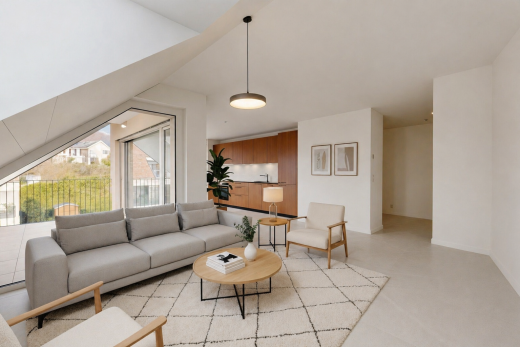 salon / salle à manger avec natural light, lumière naturelle, drywall, cloison sèche, et inside property