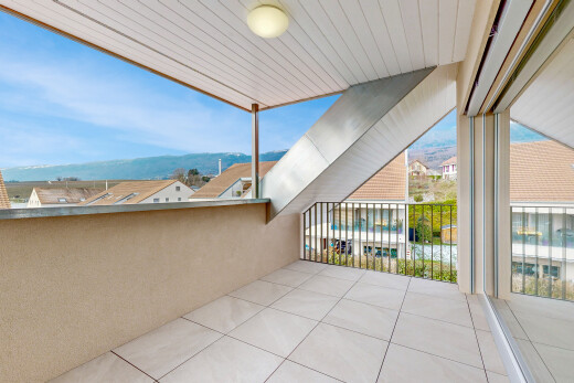 terrasse avec from property, day time, mountain view, et vue sur la montagne