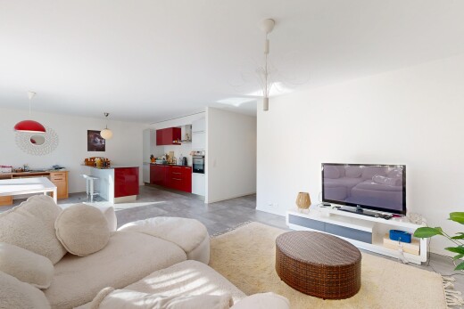 salon avec télévision, drywall, et cloison sèche
