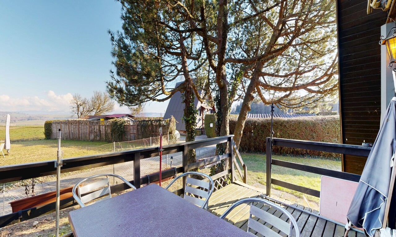 balkon mit essbereich im freien, day time, from property, und deck