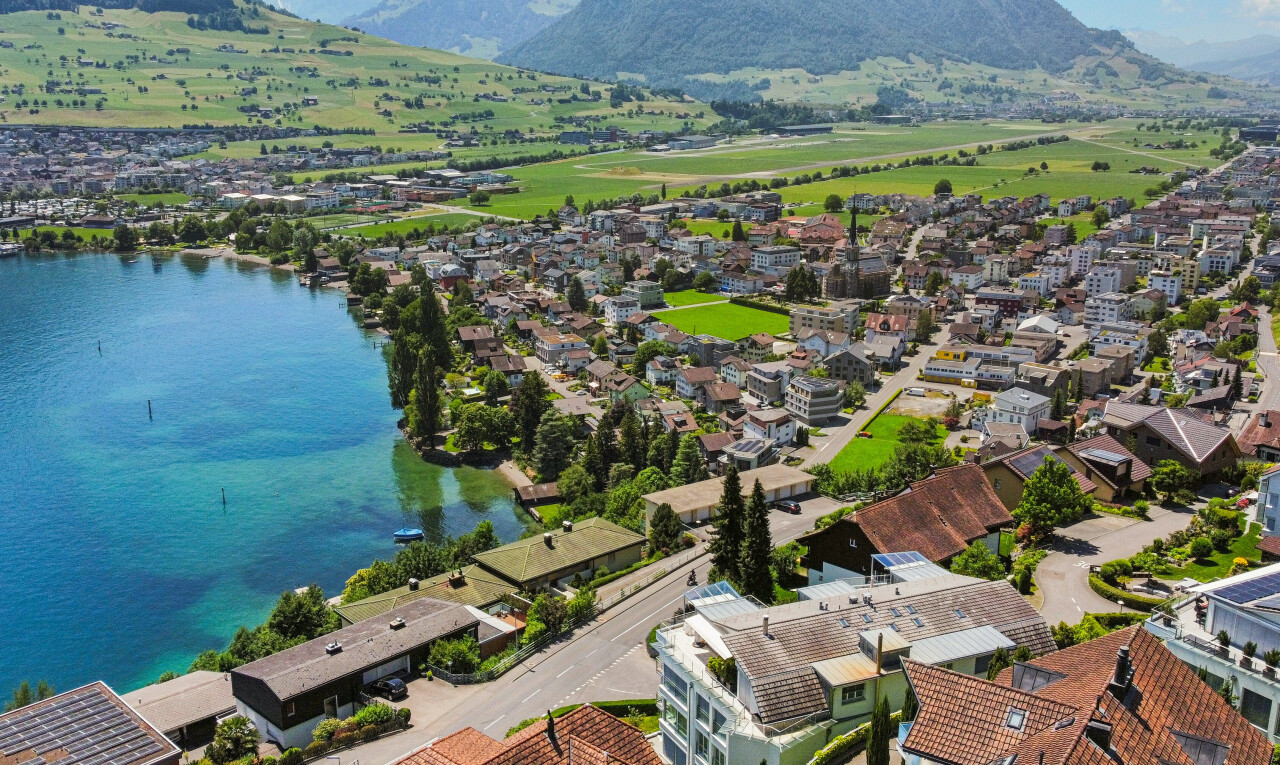 seesicht mit day time, blick auf die berge, mountain view, seesicht, und water view