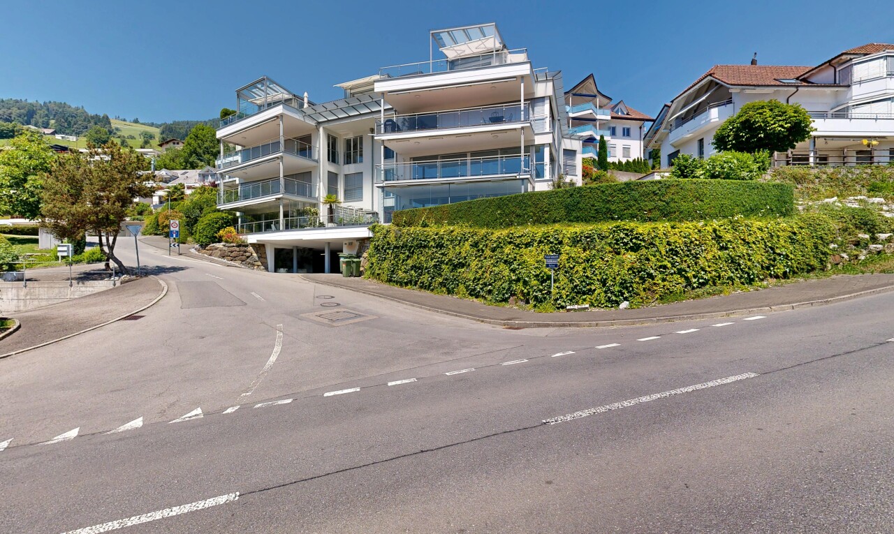 außenansicht mit day time, blick auf wohnanlage, und apartment complex view
