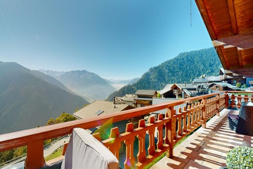 balcon avec vue sur la montagne, mountain view, day time, from property, et balcon