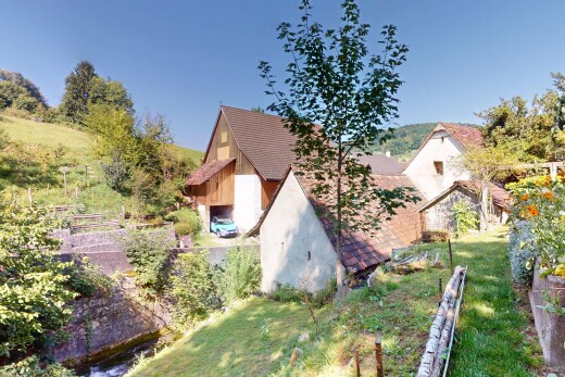 außenansicht mit property visible, day time, und rasen