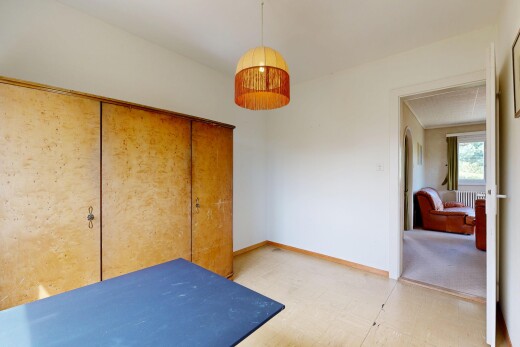 chambre avec cloison sèche, drywall, plinthes murales, baseboards wall, et inside property