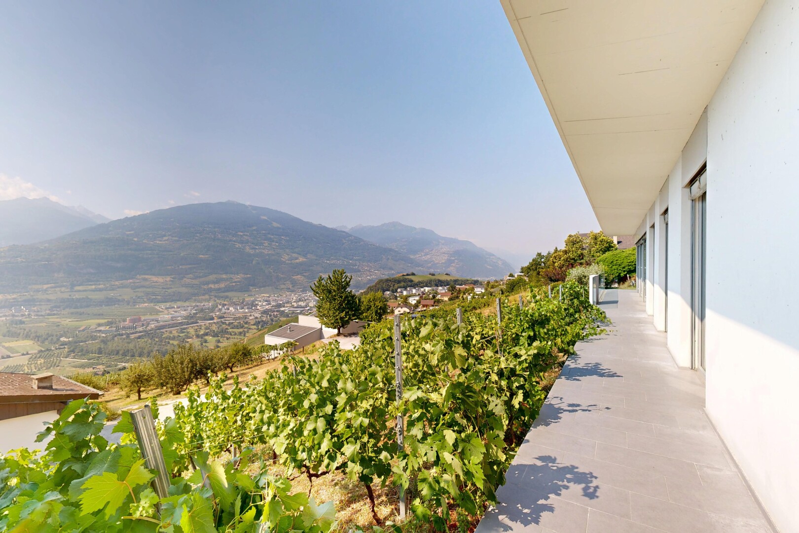 vue sur la montagne avec mountain view, vue sur la montagne, from property, et day time