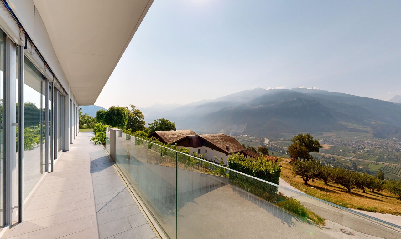 balcon avec balcon, from property, et day time
