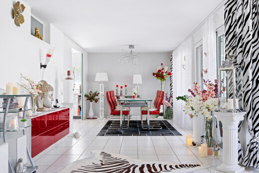 esszimmer mit inside property, light floor, gipskartonwand, drywall, und fliesenboden