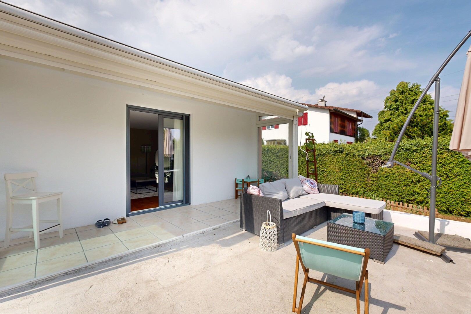 terrasse mit wohnraum im freien, from property, terrasse, und day time