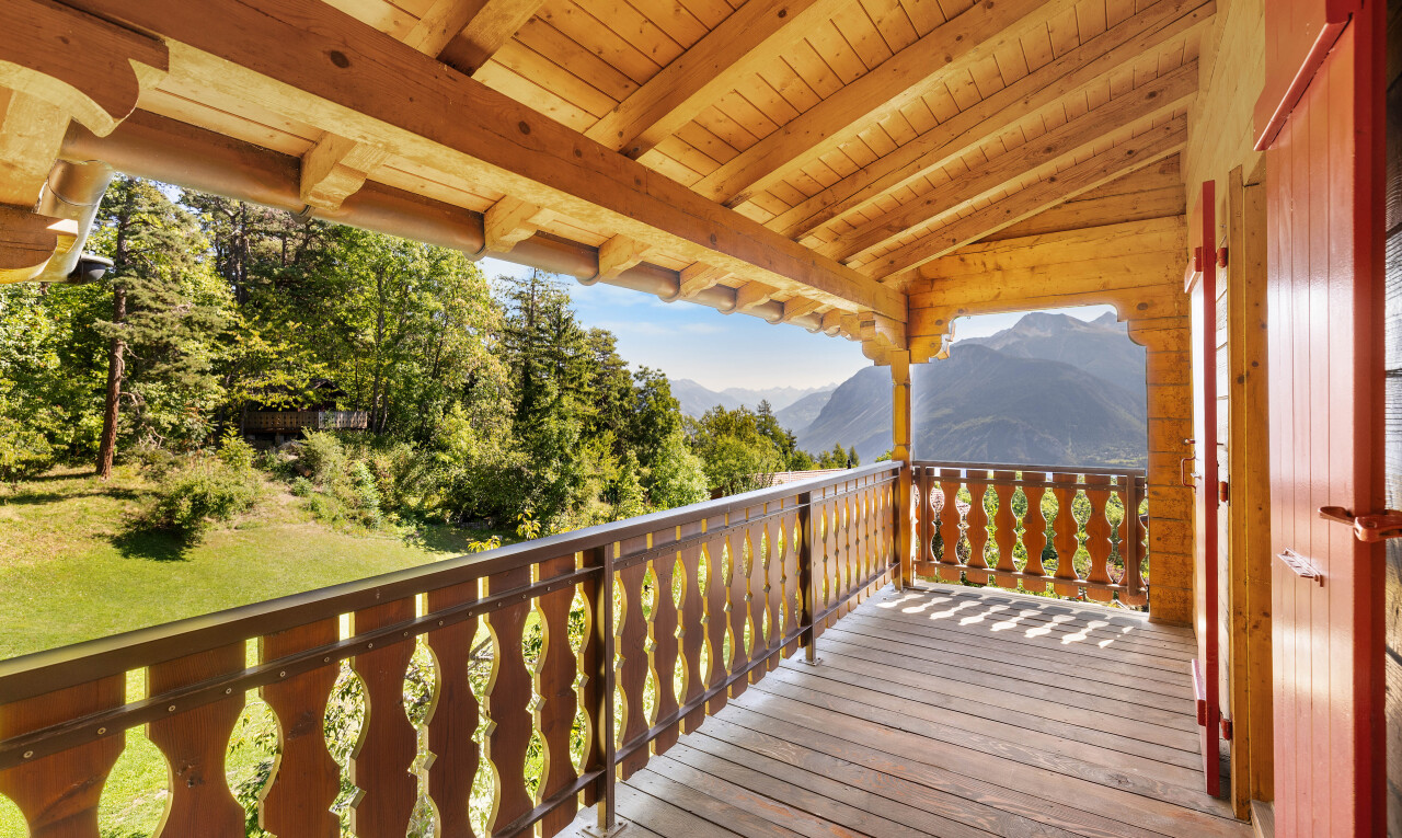balcon avec vue sur la montagne, mountain view, from property, day time, et terrasse