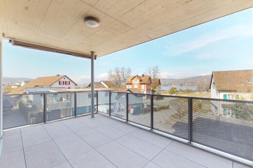 äußeresraum mit balkon und wintergarten