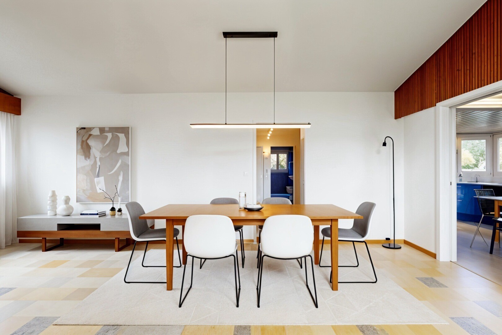 esszimmer mit natural light, natürliches licht, inside property, drywall, und gipskartonwand