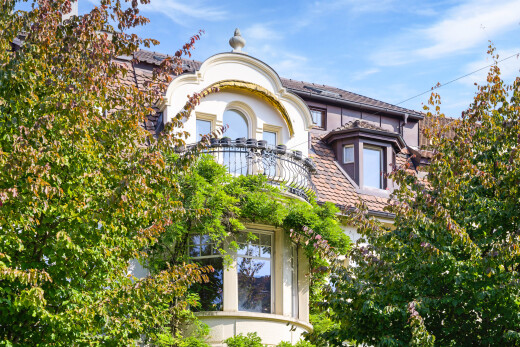 outdoor house featuring stucco siding