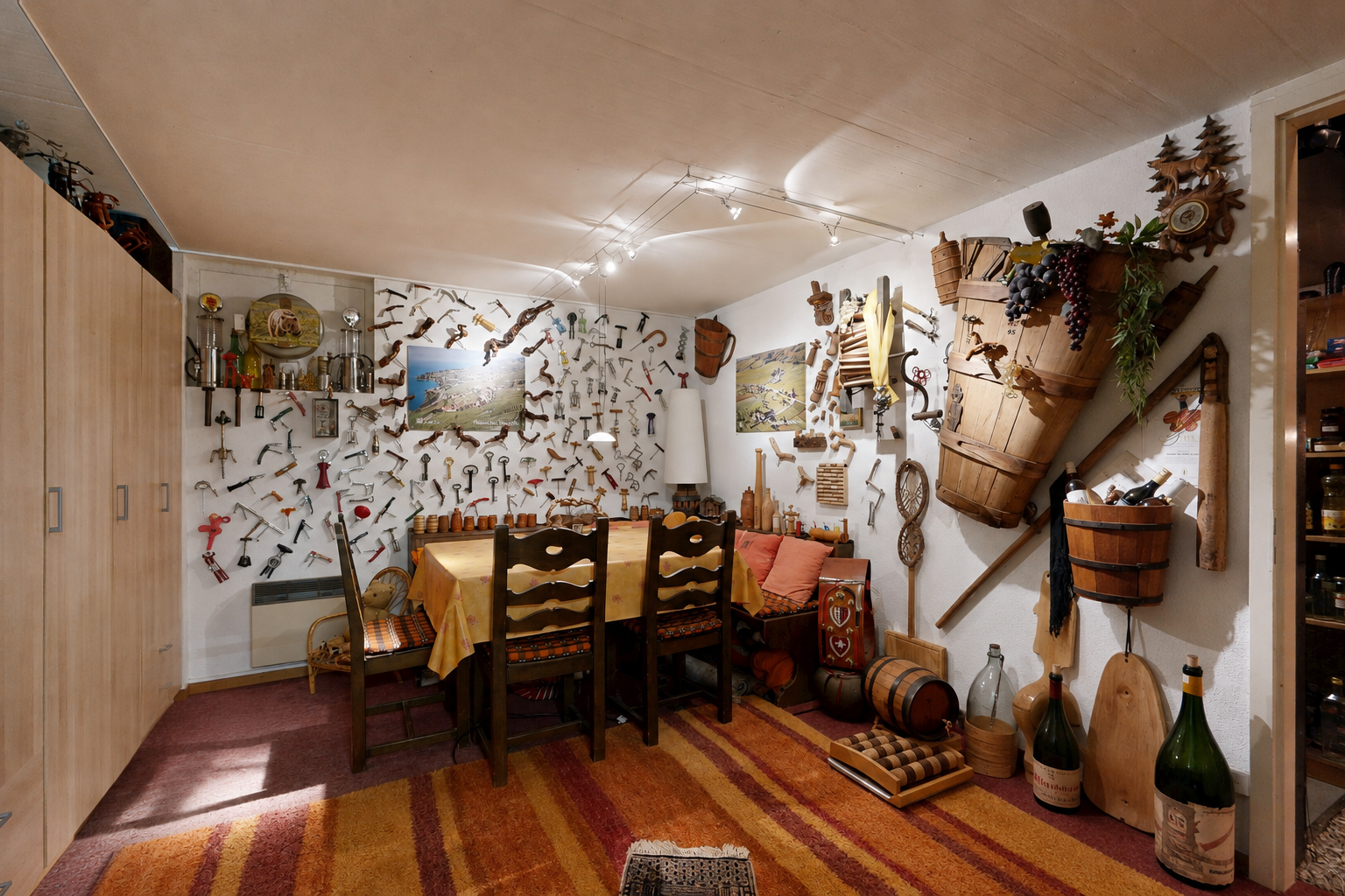 salle à manger avec drywall, cloison sèche, carpet, moquette, et inside property
