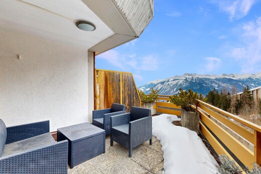 terrasse avec from property, vue sur la montagne, mountain view, terrasse, et day time