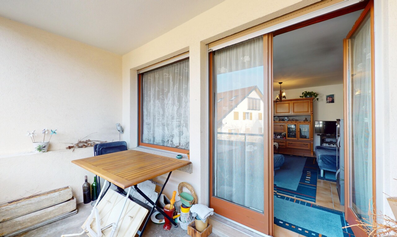 espace extérieur avec télévision