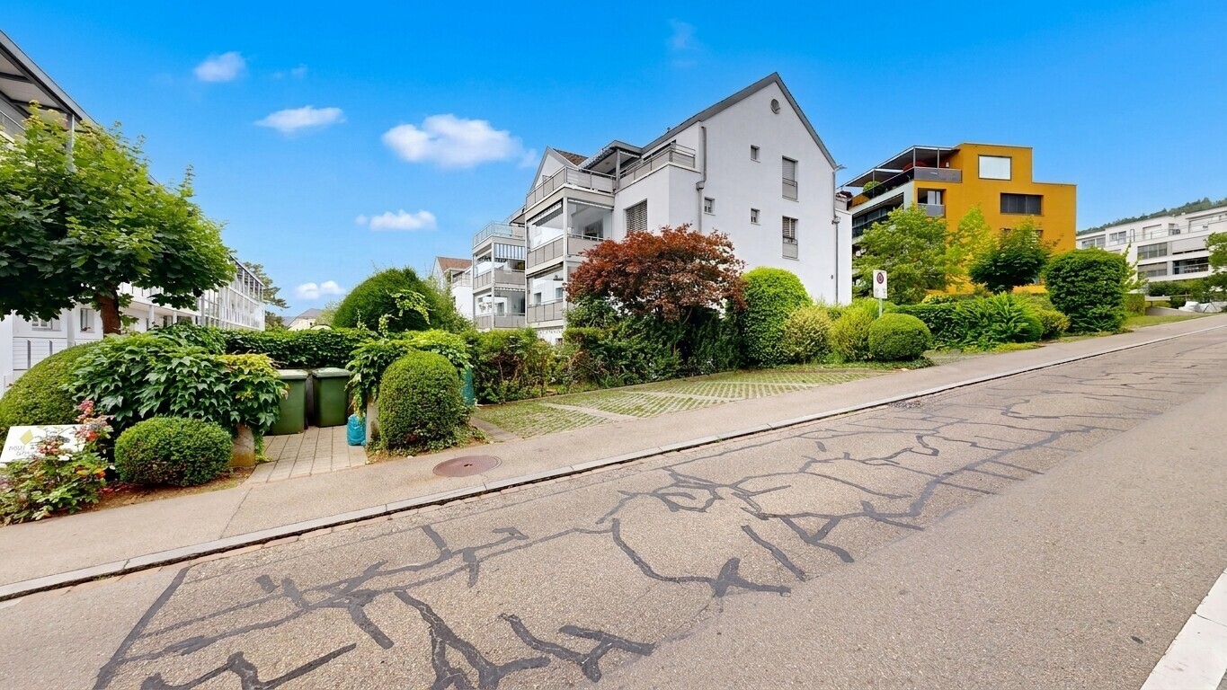 außenansicht mit day time, apartment complex view, und stuckverkleidung