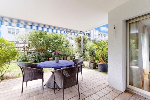 terrasse mit essbereich im freien, terrasse, day time, und from property
