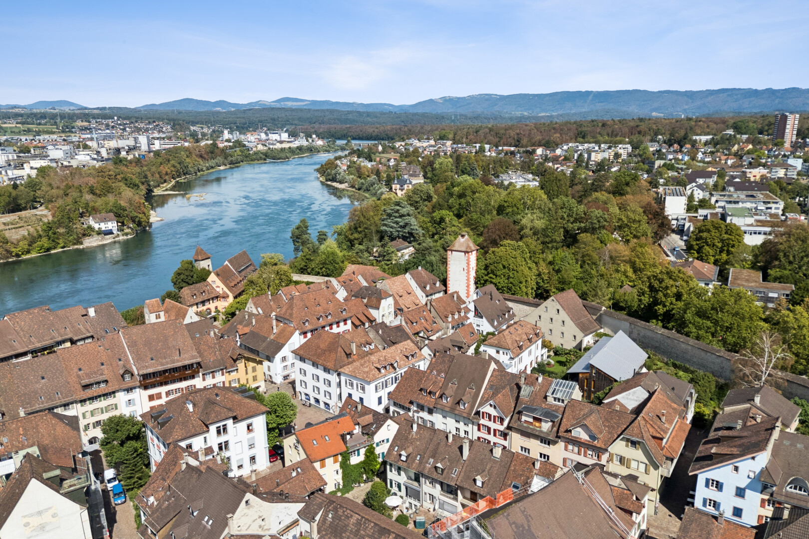 vue sur la mer avec vue sur l'eau, water view, canal / river view, vue sur la montagne, et mountain view