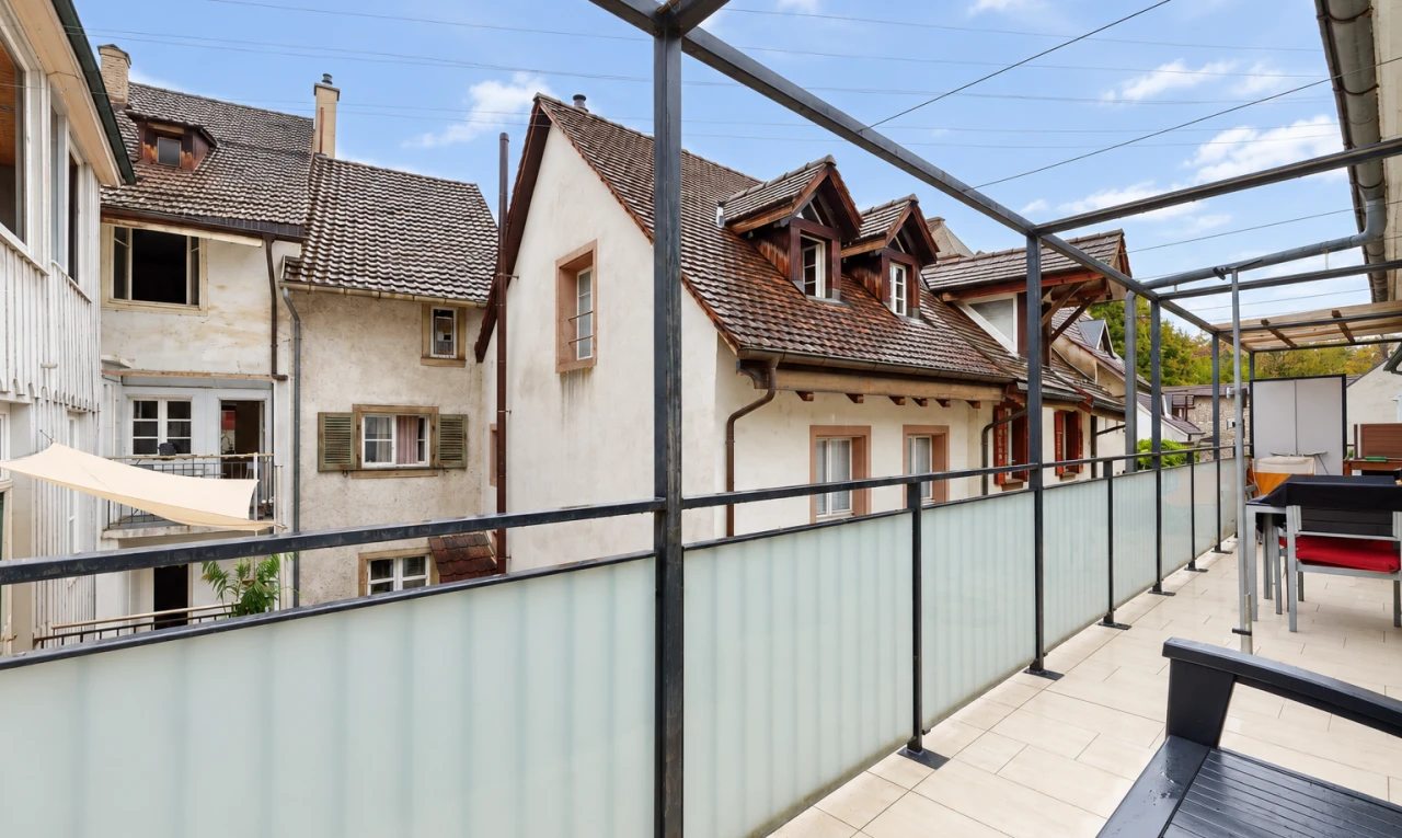 balcon avec day time et from property