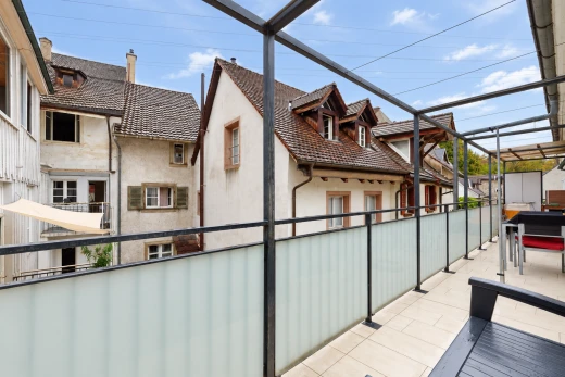balcon avec day time et from property