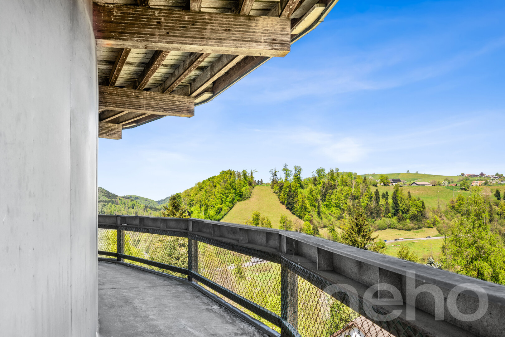balkon mit from property, day time, und balkon