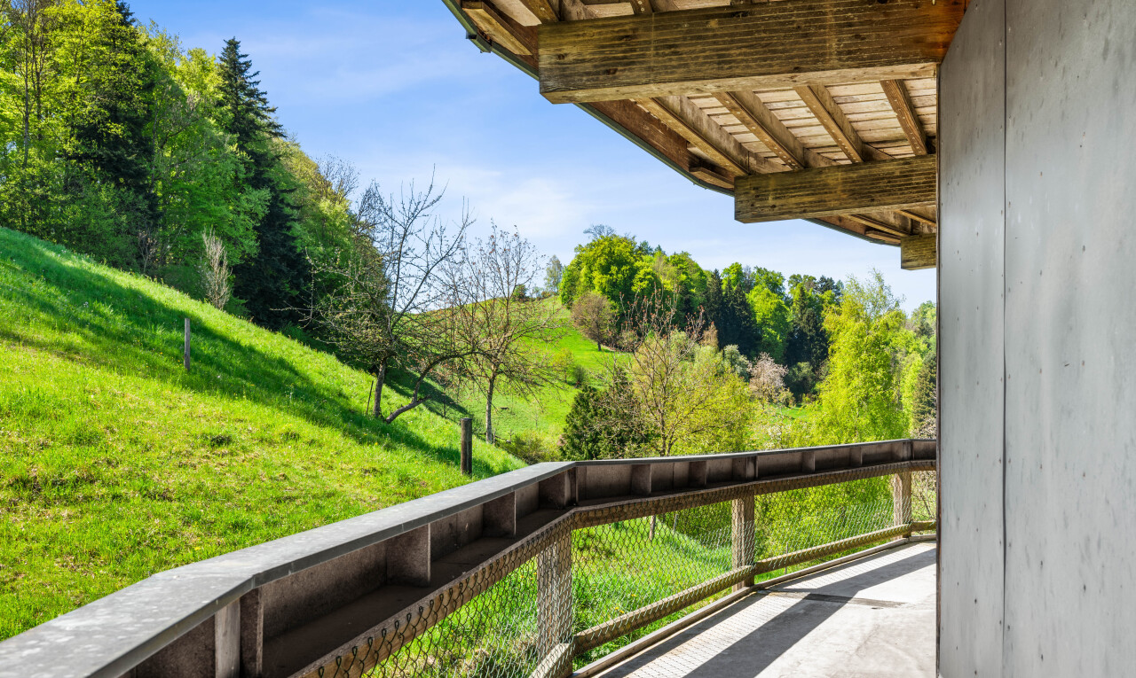 balkon mit day time, from property, pergola, und balkon