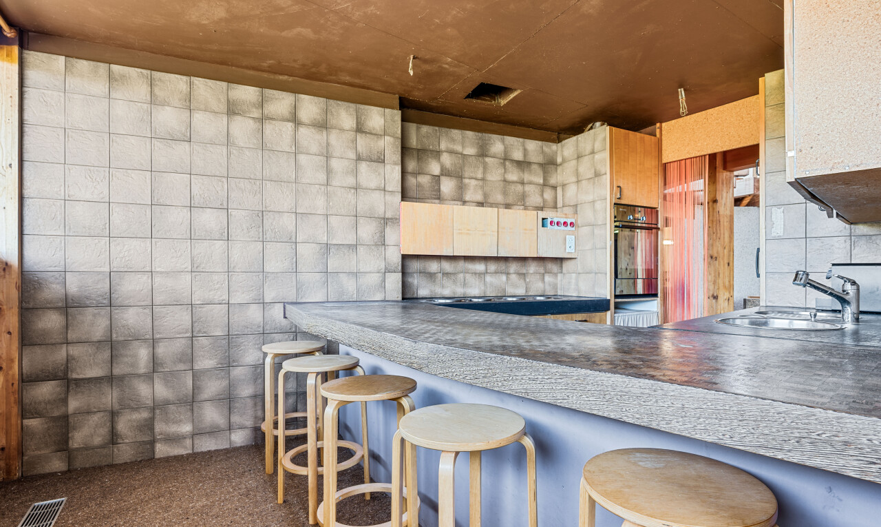 küche mit kitchen bar, küchenbar, ofen, inside community, und waschbecken