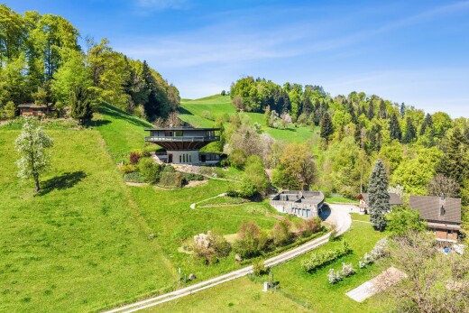 garten mit balkon, property visible, und day time