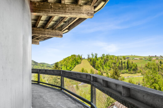 balkon mit from property, day time, und balkon
